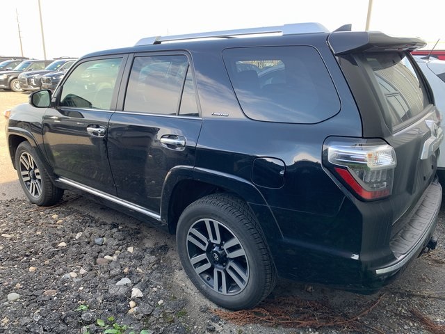 2023 Toyota 4Runner Limited photo 3