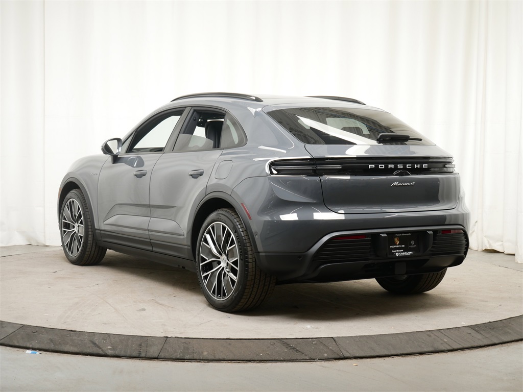 2025 Porsche Macan Electric 4 photo 3