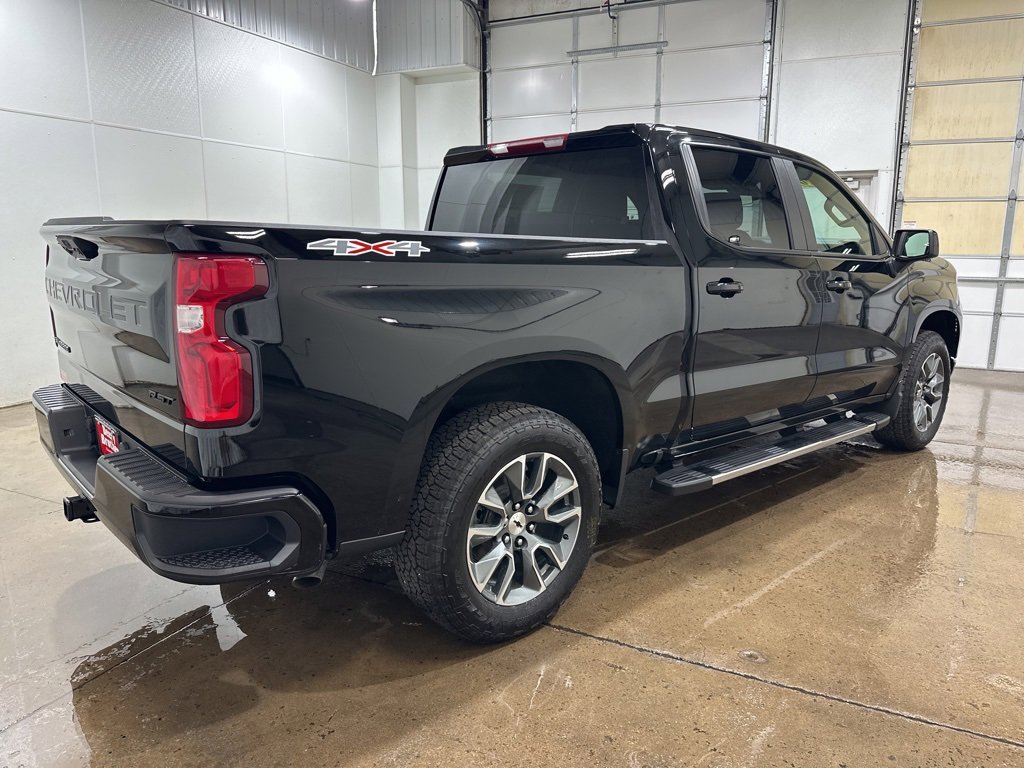 2026 Chevrolet Silverado 1500 RST photo 2