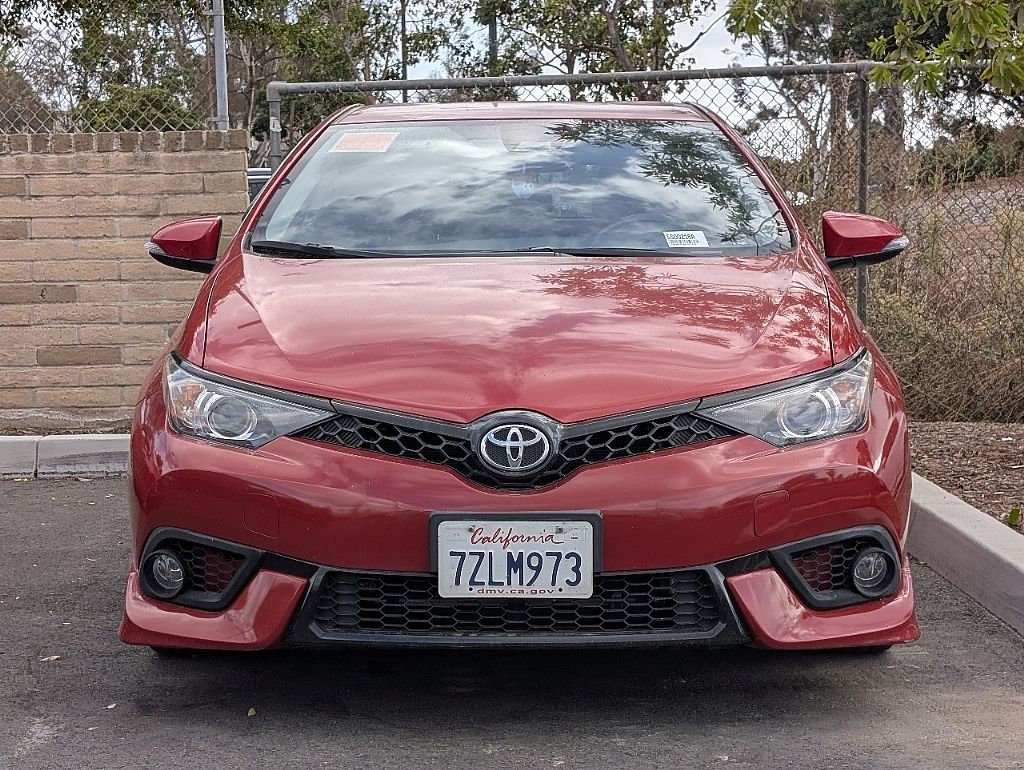 2017 Toyota Corolla iM Base photo 4