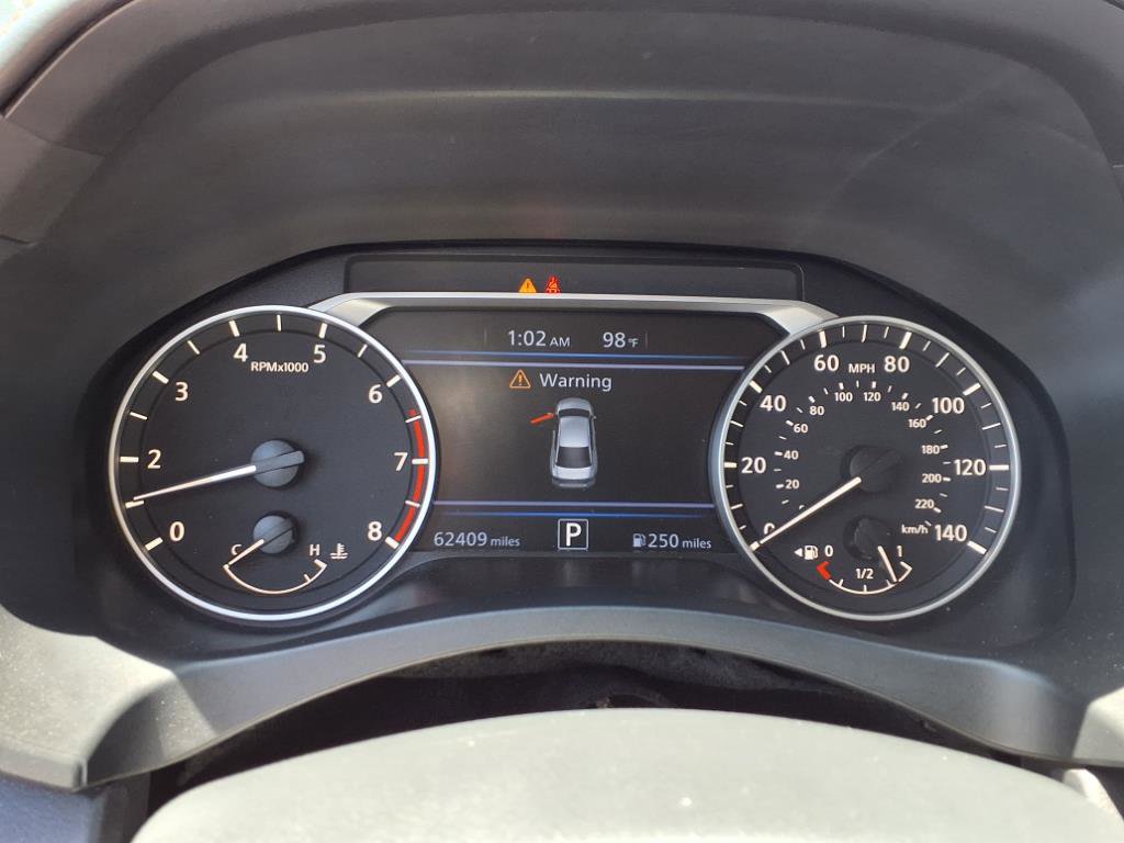 2022 Nissan Altima 2.5 SR photo 13