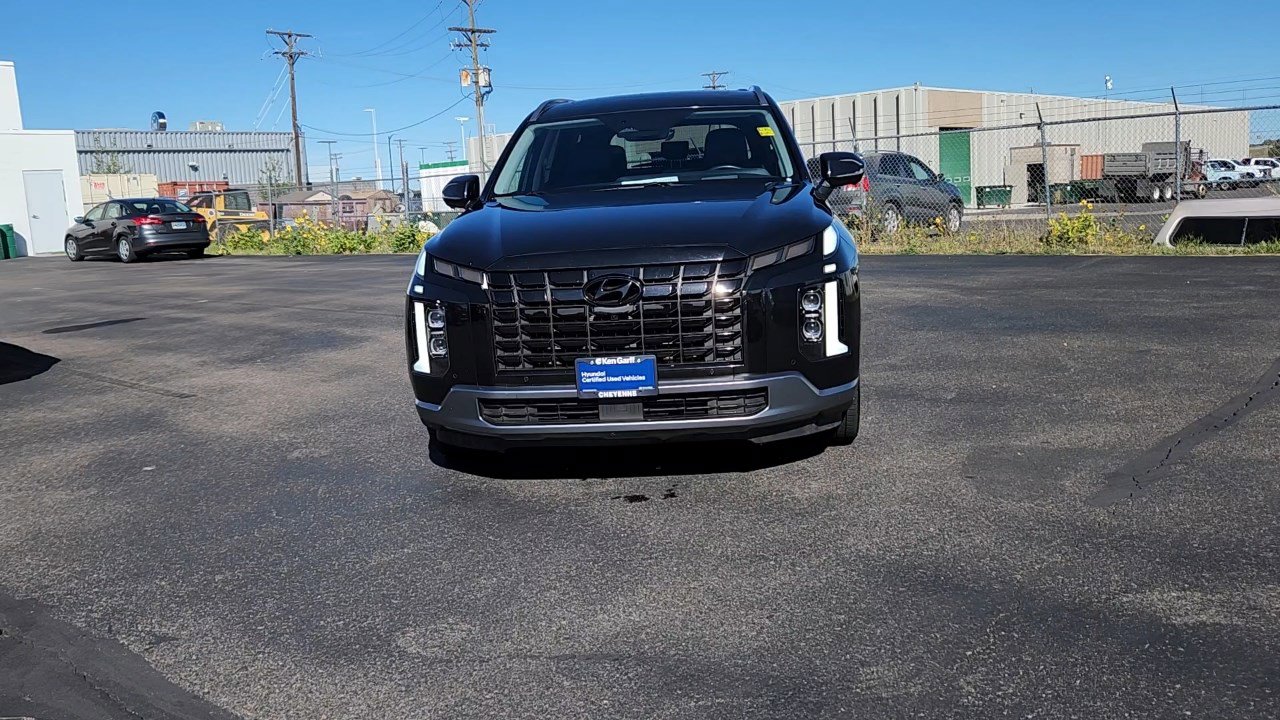 2024 Hyundai Palisade Limited photo 3