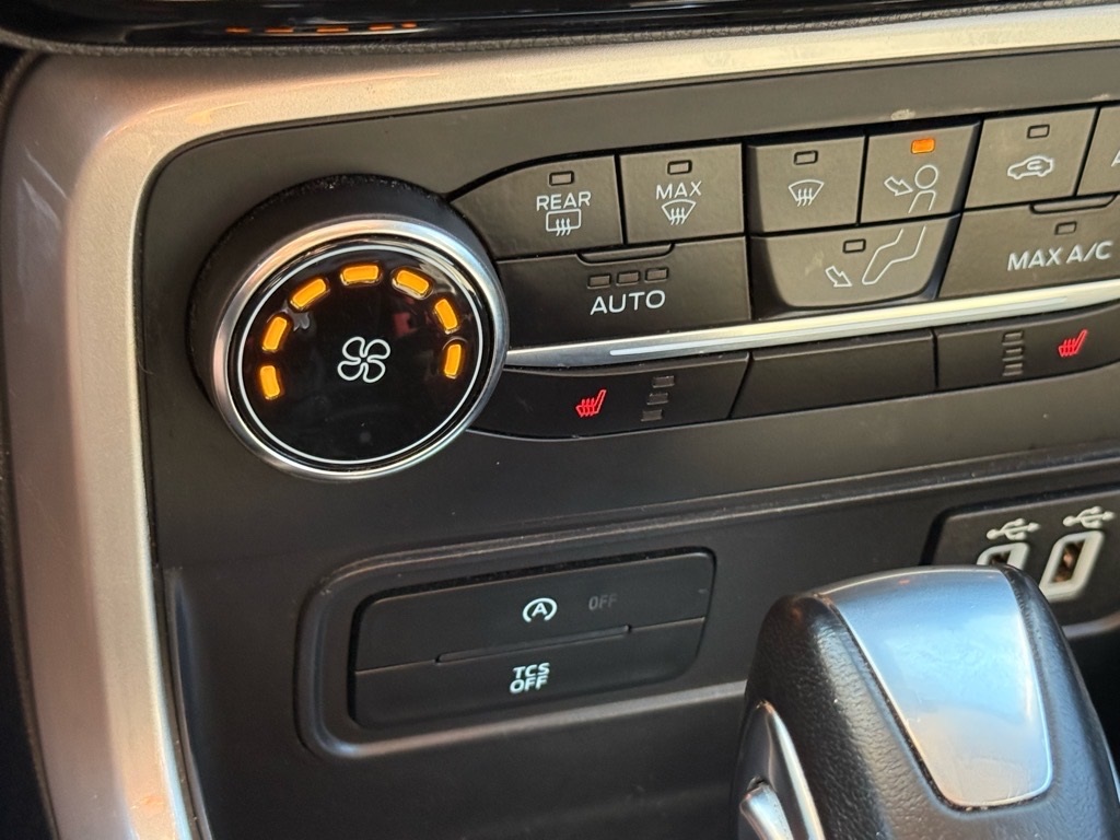2018 Ford EcoSport Titanium photo 19