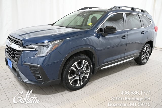 2024 Subaru Ascent Limited's photo