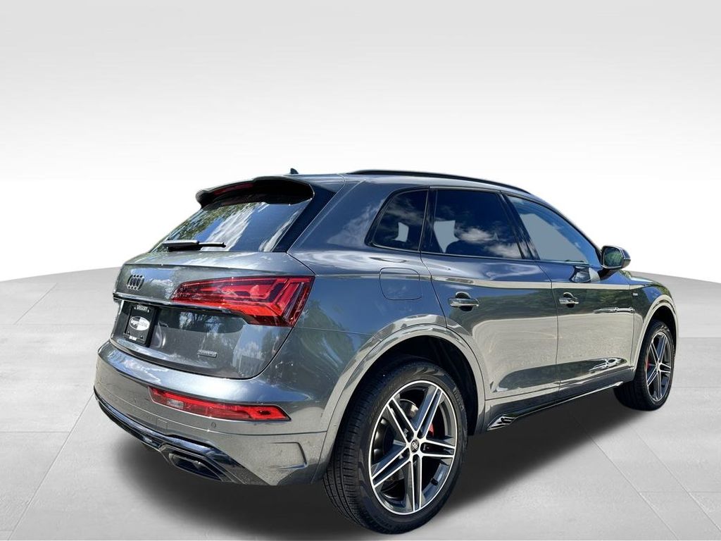 2024 Audi Q5 55 Premium Plus S line photo 4