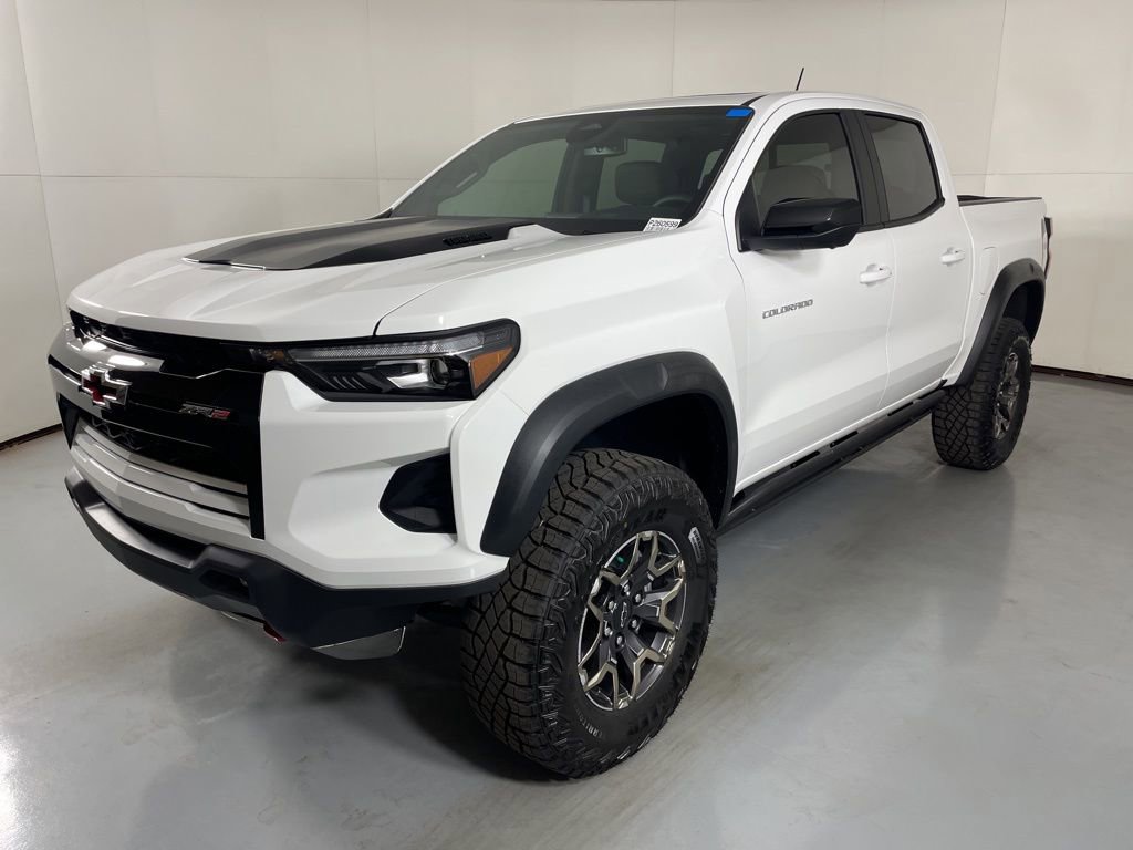 2026 Chevrolet Colorado ZR2 photo 4