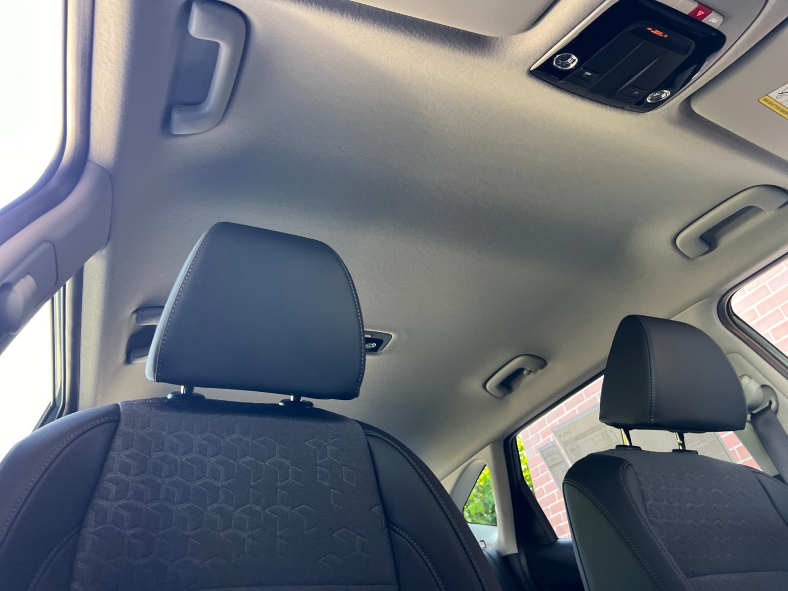 2025 Kia Seltos S photo 15