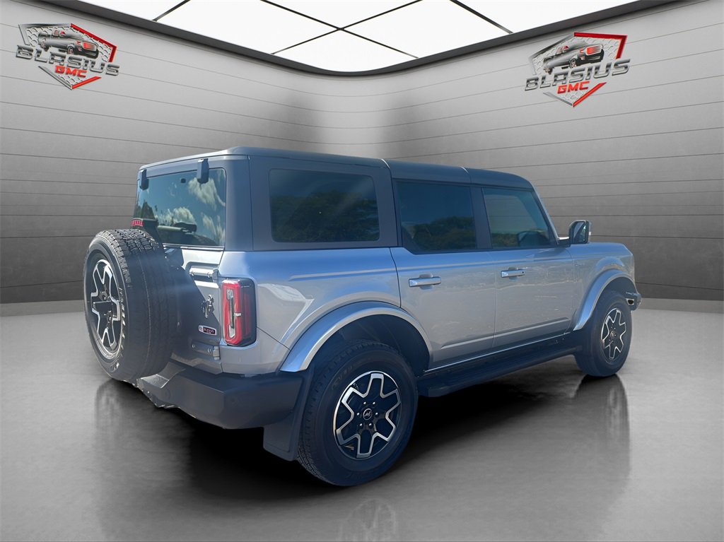 2022 Ford Bronco Outer Banks photo 5