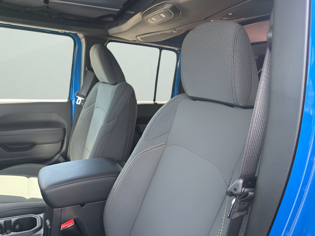 2025 Jeep Wrangler Sport S photo 18