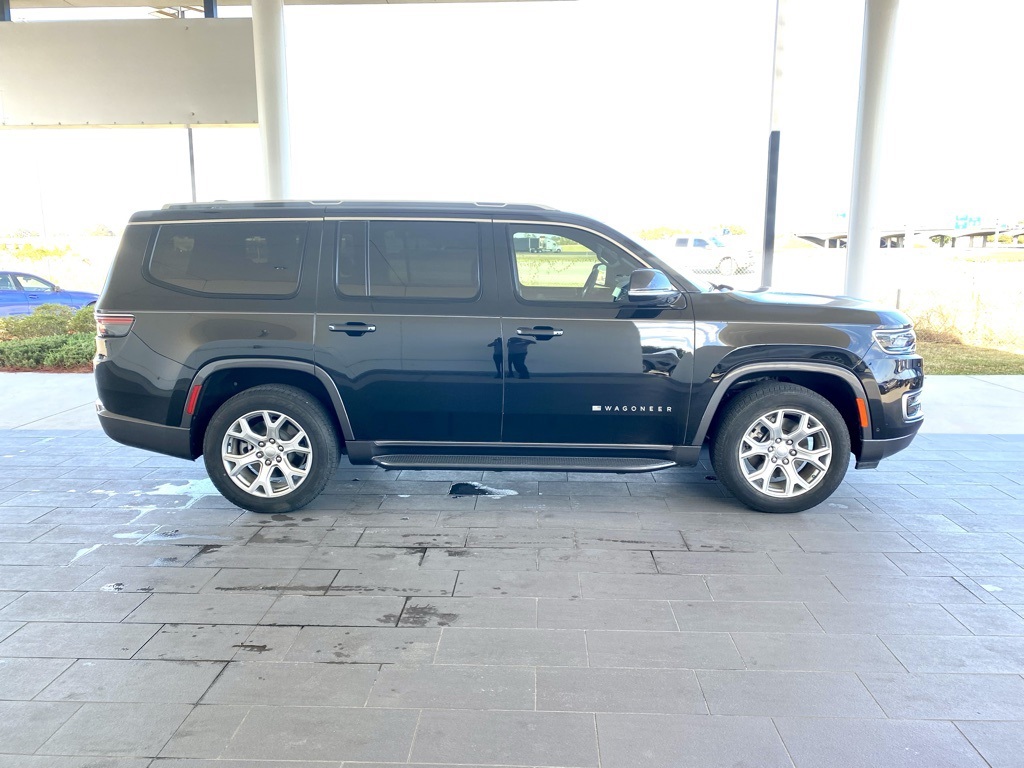 2022 Jeep Wagoneer Series II photo 4