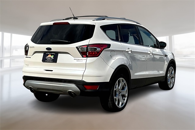 2017 Ford Escape Titanium photo 2