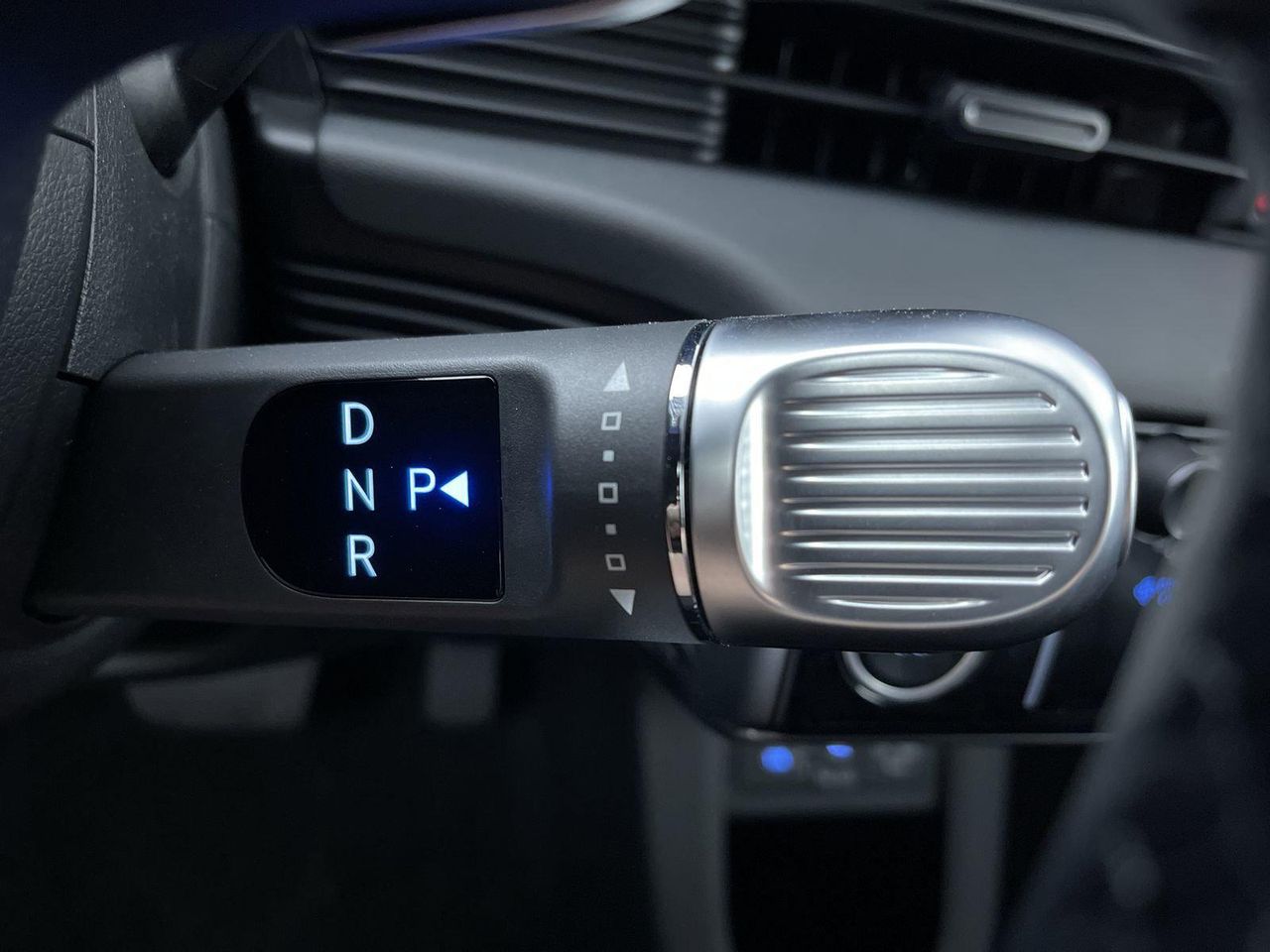 2025 Hyundai Ioniq 5 photo 18