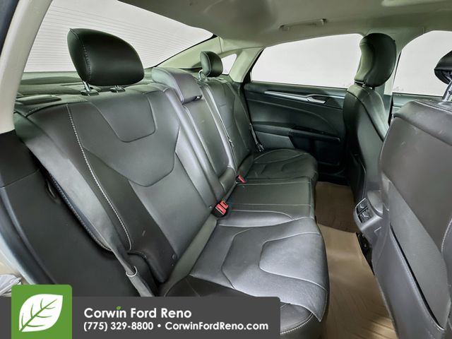 2015 Ford Fusion Energi Titanium photo 24