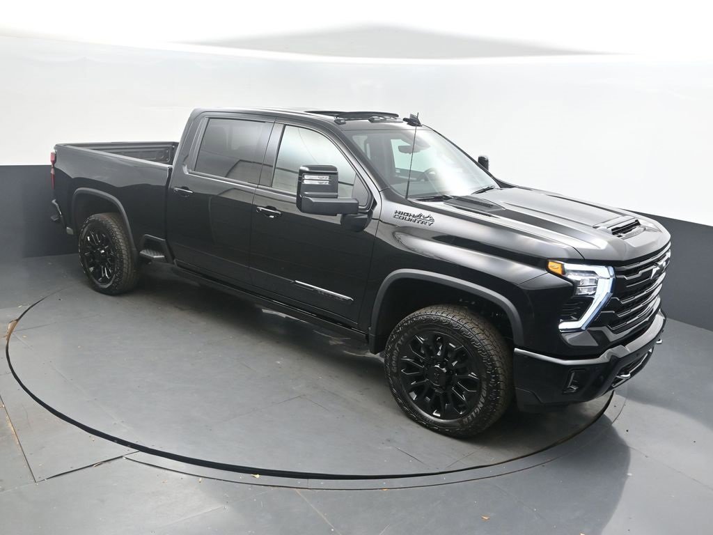 2026 Chevrolet Silverado HD High Country's photo