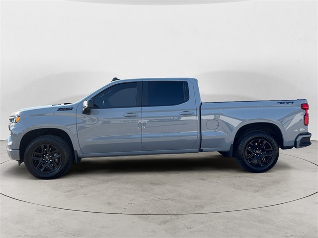 2024 Chevrolet Silverado 1500 RST photo 2