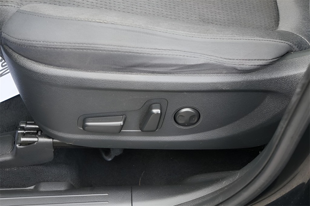 2023 Hyundai Santa Fe SEL photo 3