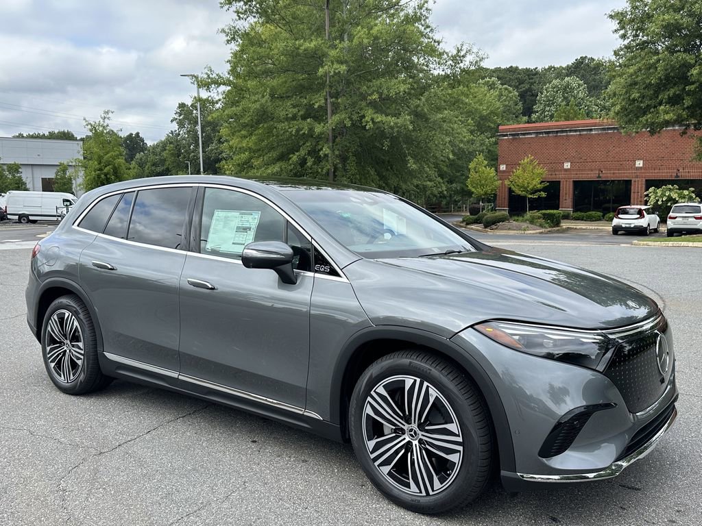 2026 Mercedes Benz EQS SUV 450 4MATIC photo 2