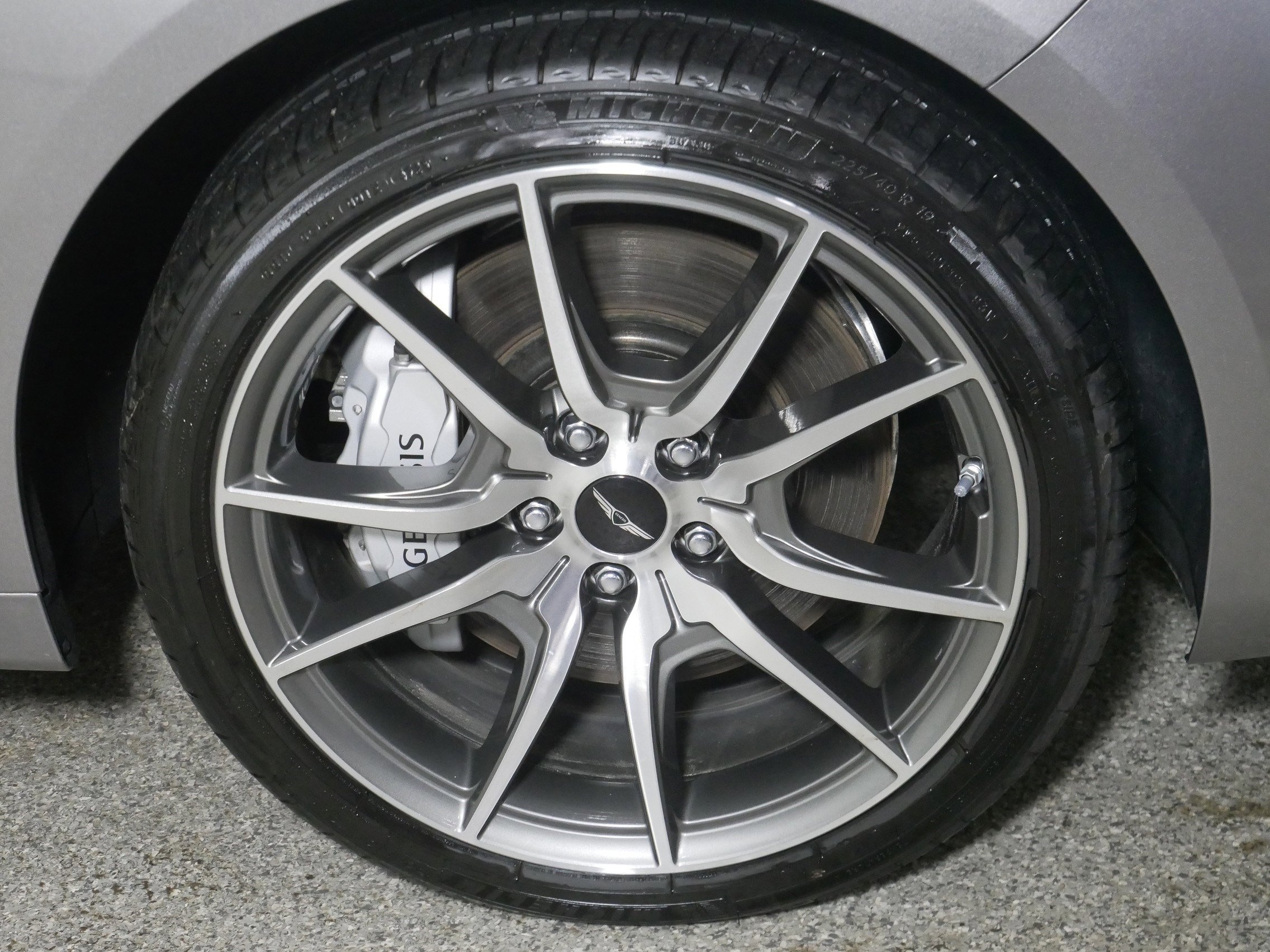 2024 Genesis G70 2.5T photo 15