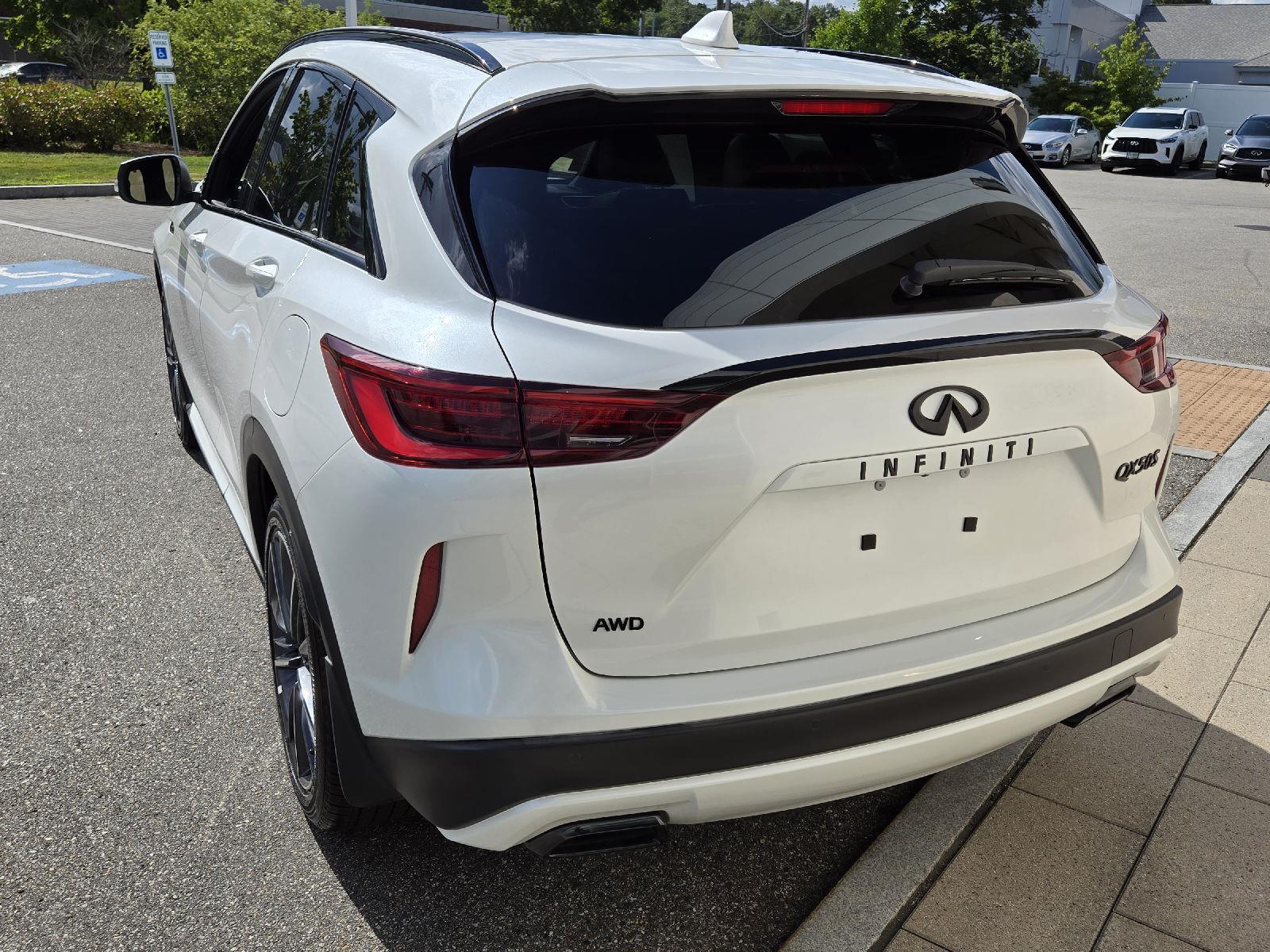 2025 Infiniti QX50 SPORT AWD photo 3