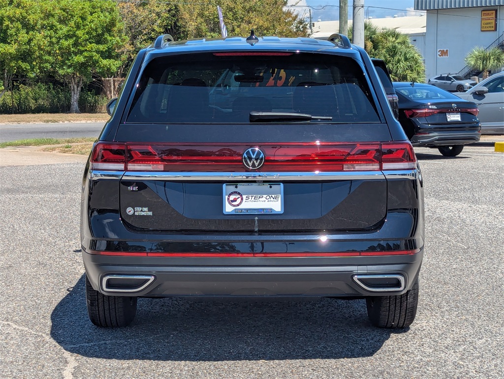 2026 Volkswagen Atlas SE photo 3