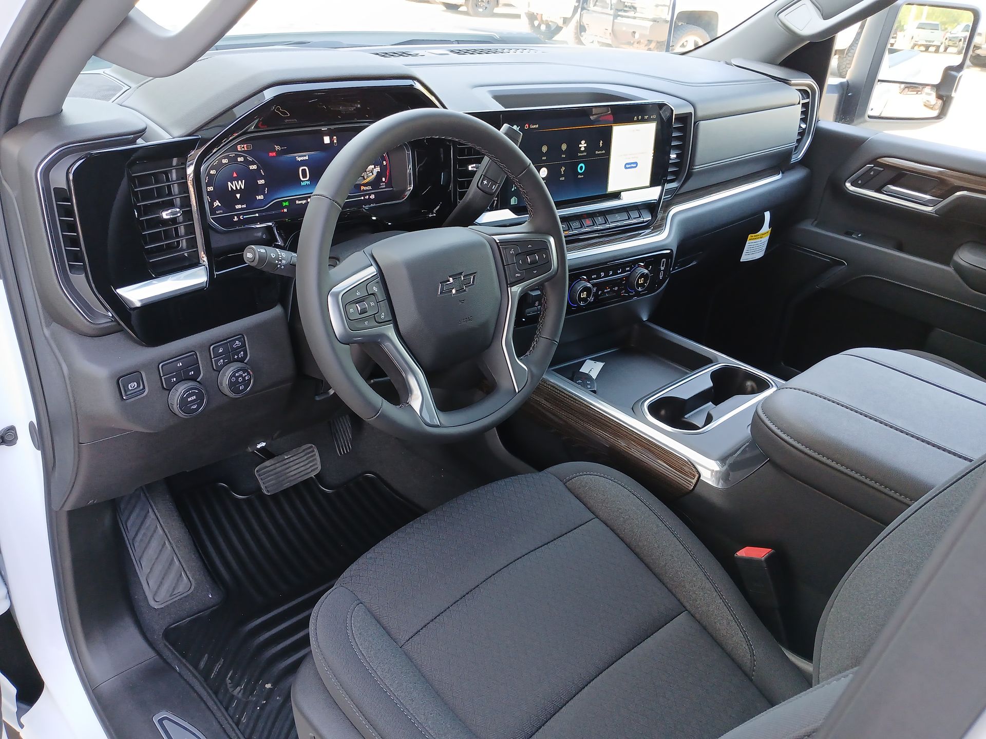 2025 Chevrolet Silverado 2500HD LT photo 10