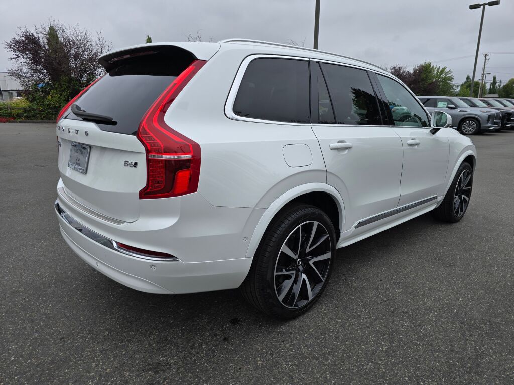 2024 Volvo XC90 Plus photo 6