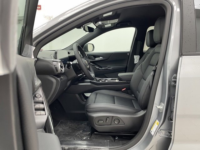 2026 Chevrolet Equinox LT photo 8