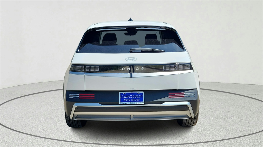2025 Hyundai Ioniq 5 SE photo 14