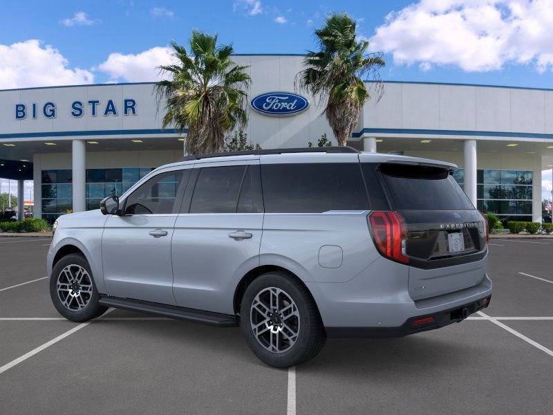 2025 Ford Expedition photo 4