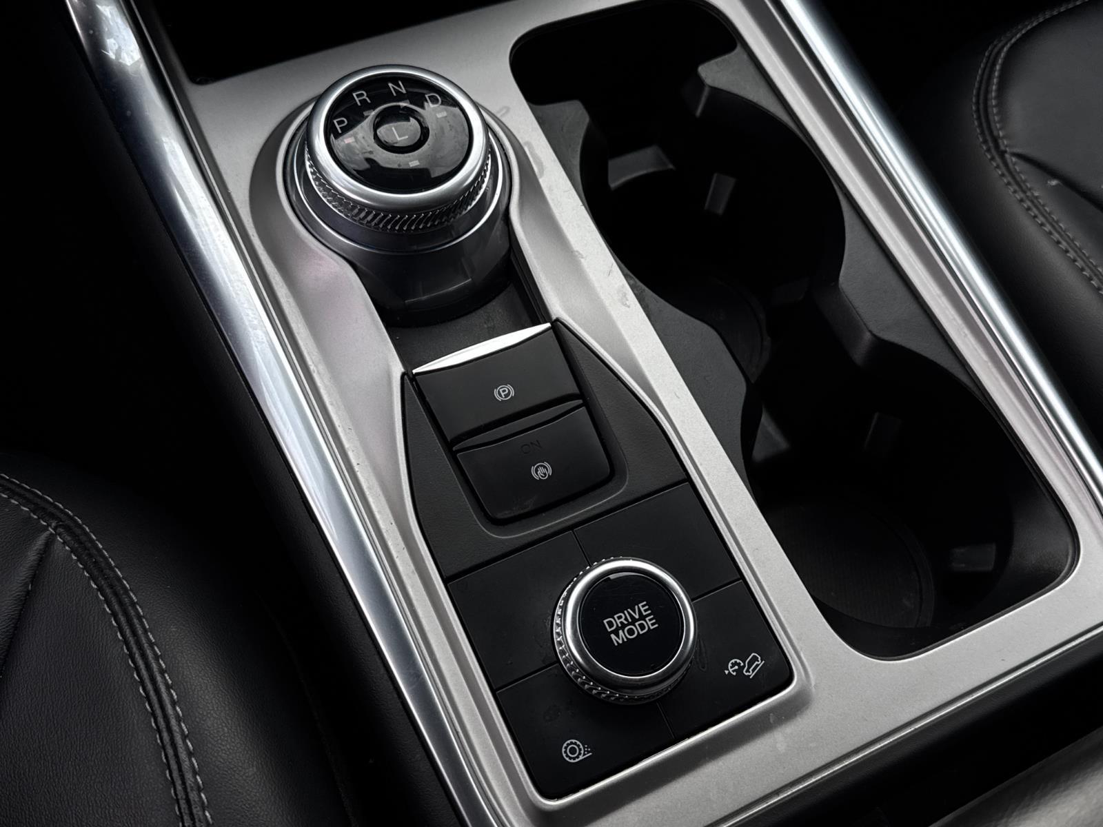 2022 Ford Explorer XLT photo 19