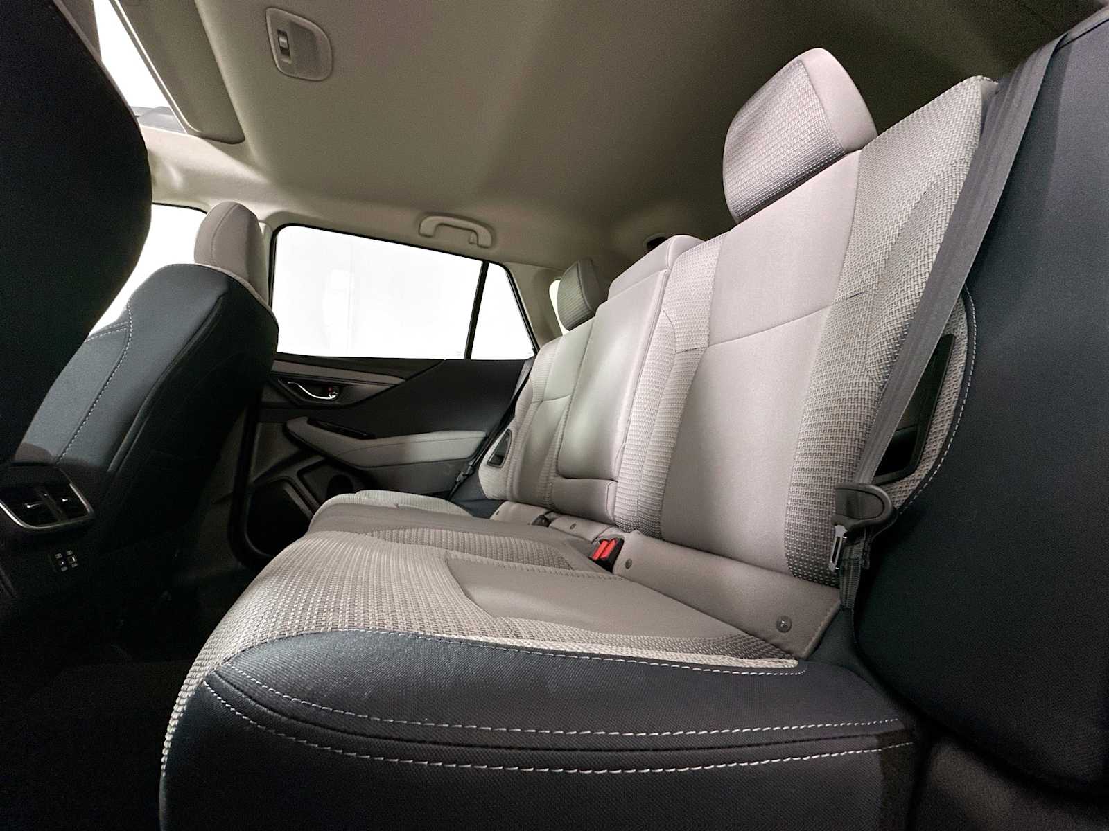 2025 Subaru Outback Premium photo 20