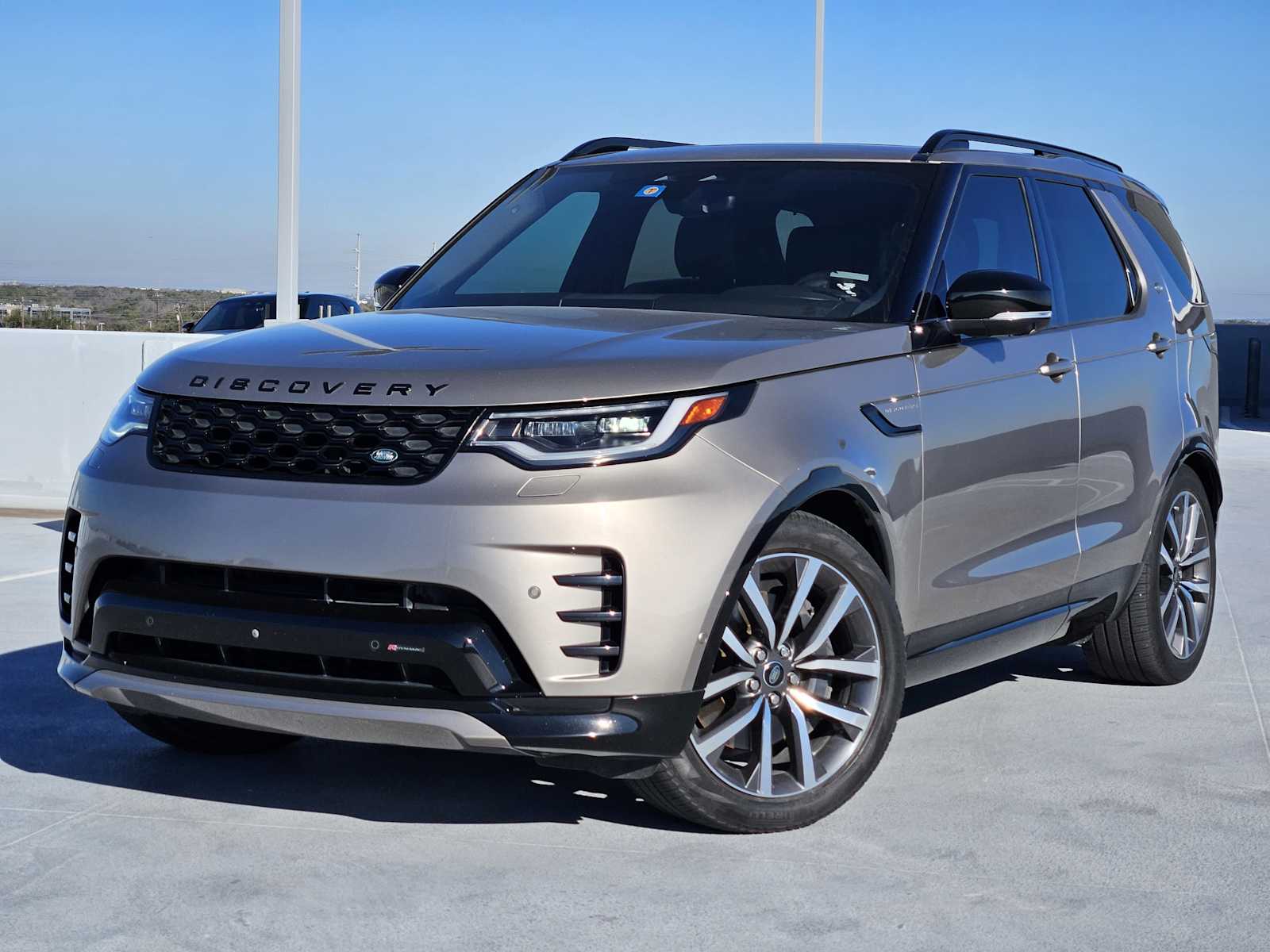2023 Land Rover Discovery S R Dynamic