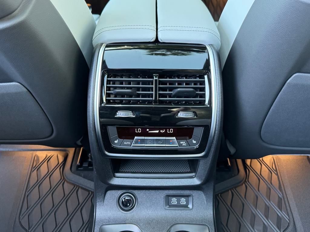 2026 Bmw X7 xDrive40i photo 16
