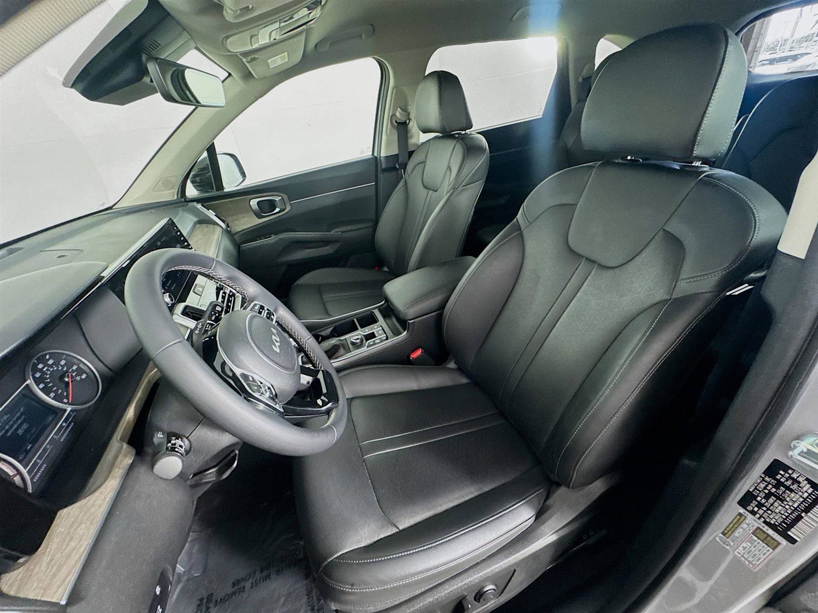 2023 Kia Sorento EX photo 9
