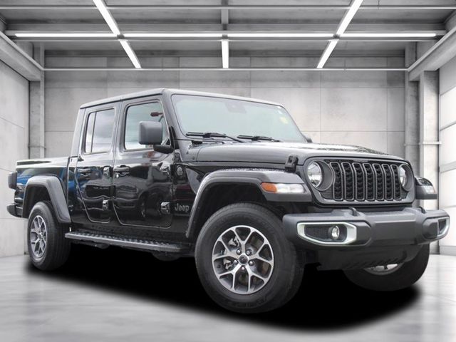 2024 Jeep Gladiator Sport S's photo
