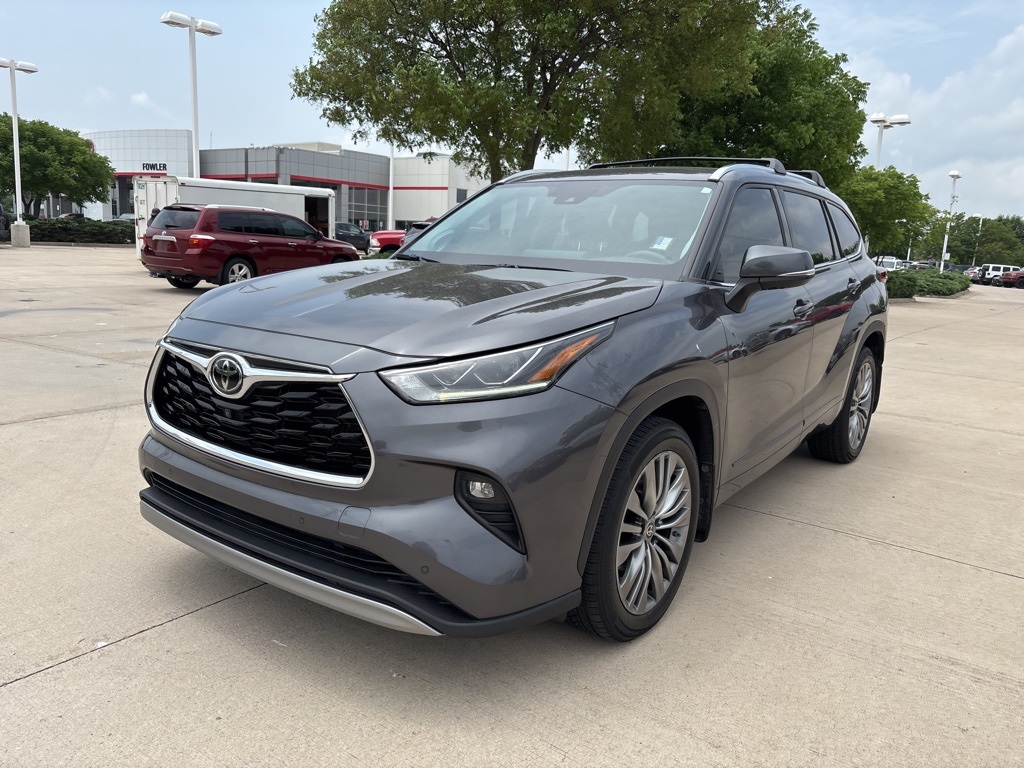 2021 Toyota Highlander Platinum photo 3