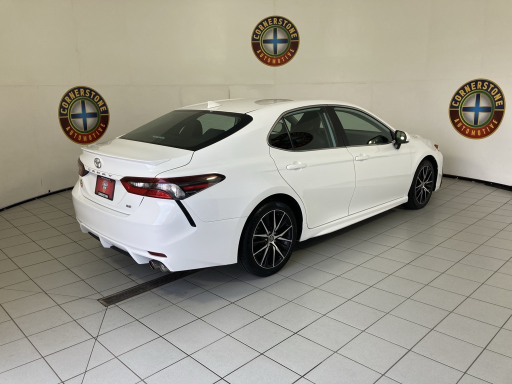 2023 Toyota Camry SE photo 16