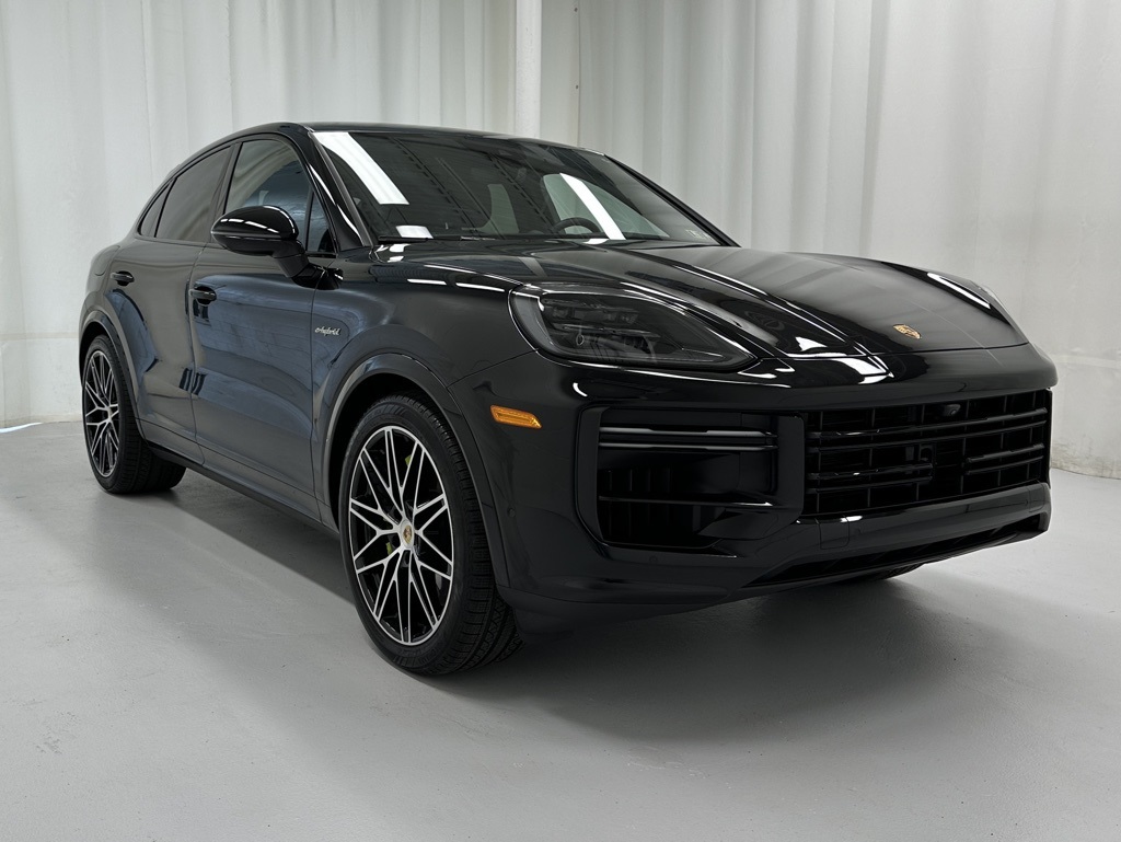 2024 Porsche Cayenne E-Hybrid Coupe Turbo photo 2