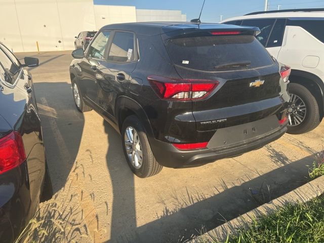 2026 Chevrolet Trailblazer LS photo 4