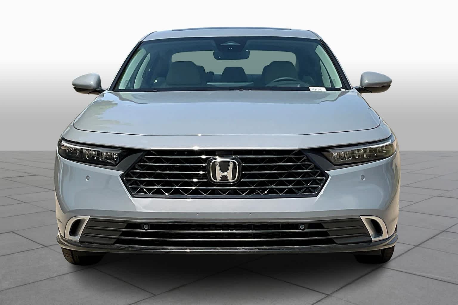 2025 Honda Accord Hybrid Touring photo 3