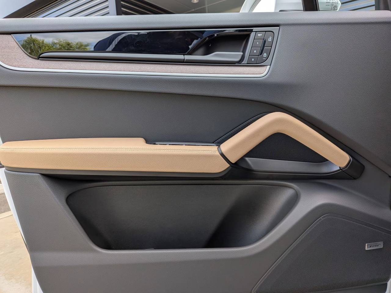 2026 Porsche Cayenne Coupe photo 13