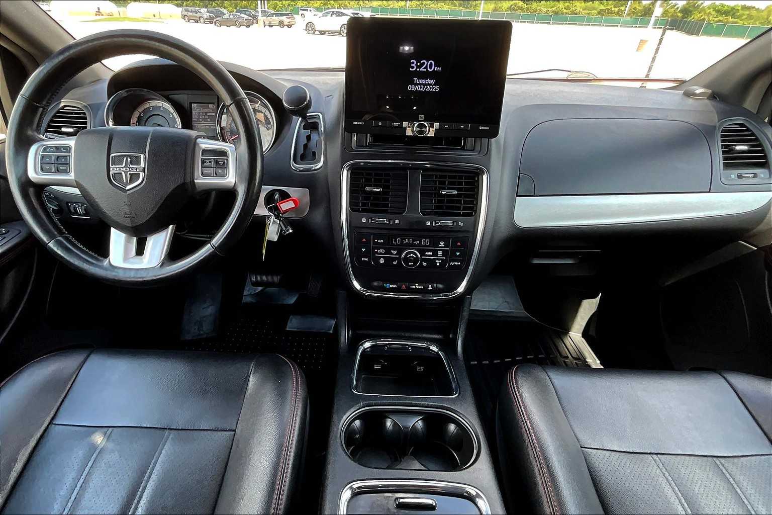 2017 Dodge Grand Caravan GT photo 14