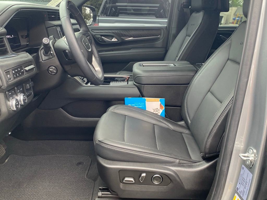 2023 Gmc Yukon Denali photo 3
