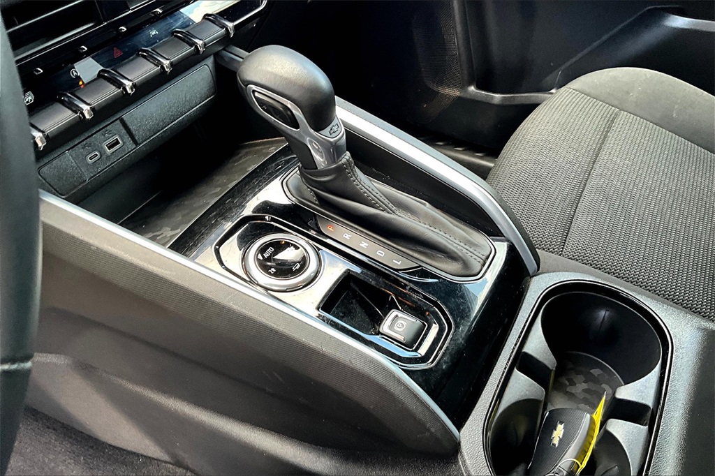 2023 Chevrolet Colorado LT photo 19