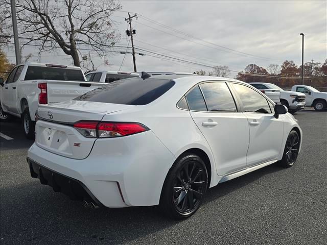 2024 Toyota Corolla SE Premium photo 2