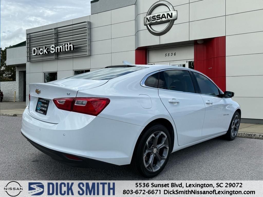 2024 Chevrolet Malibu 1LT photo 3