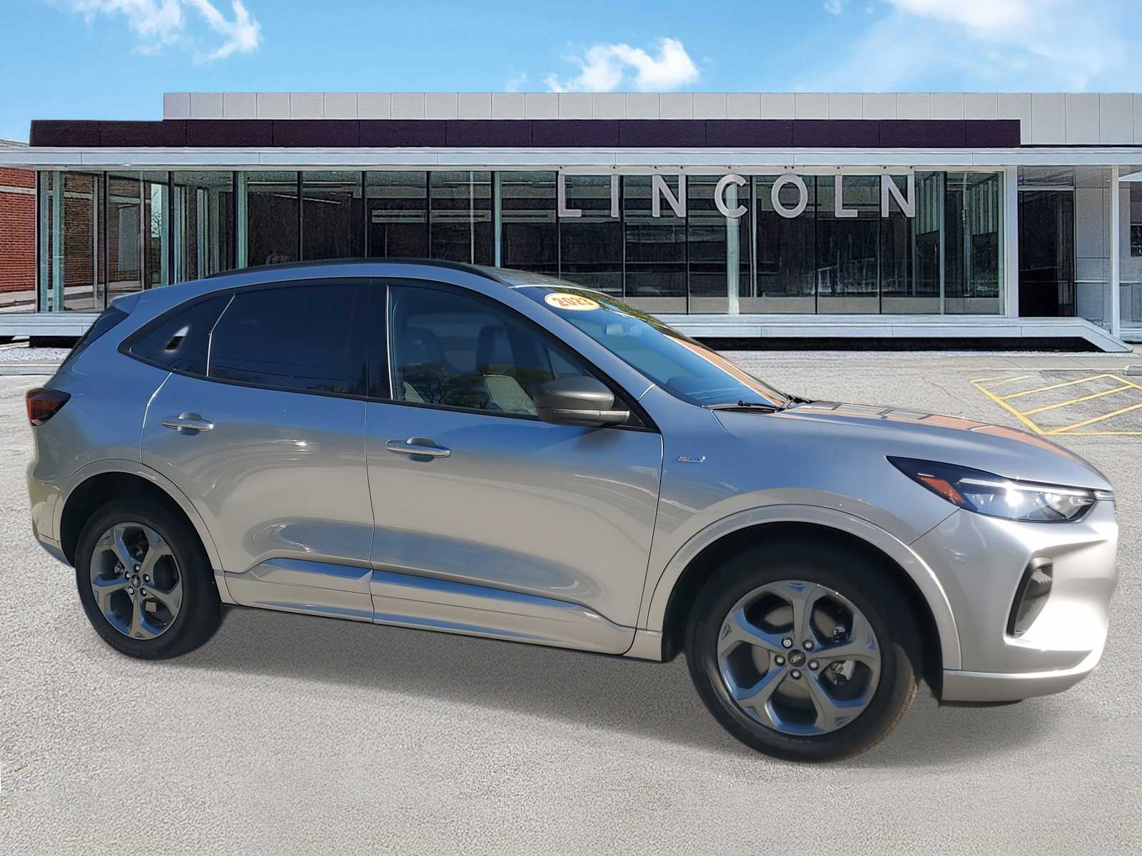 2023 Ford Escape ST-Line photo 2