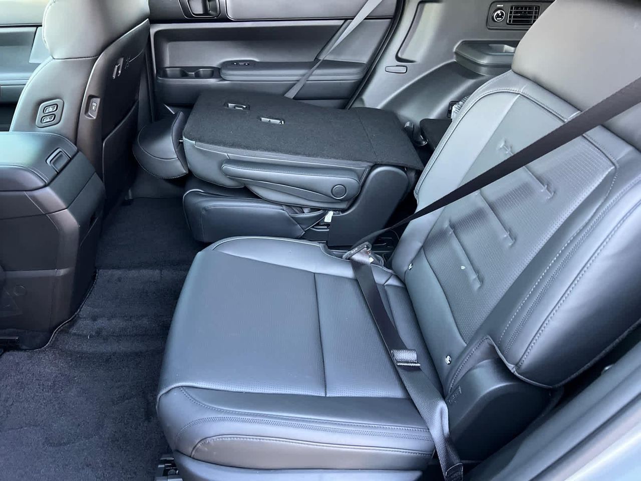 2025 Hyundai Santa Fe Calligraphy photo 4