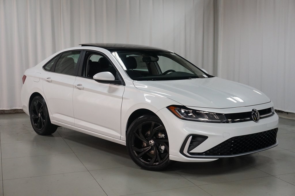 2025 Volkswagen Jetta 1.5T SE photo 3