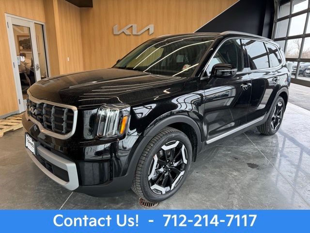 2025 Kia Telluride S's photo